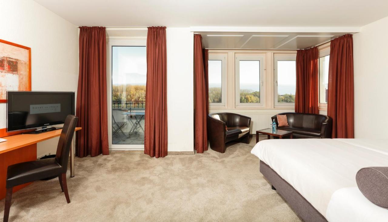Hotel Am Rhein Wesseling Exterior photo