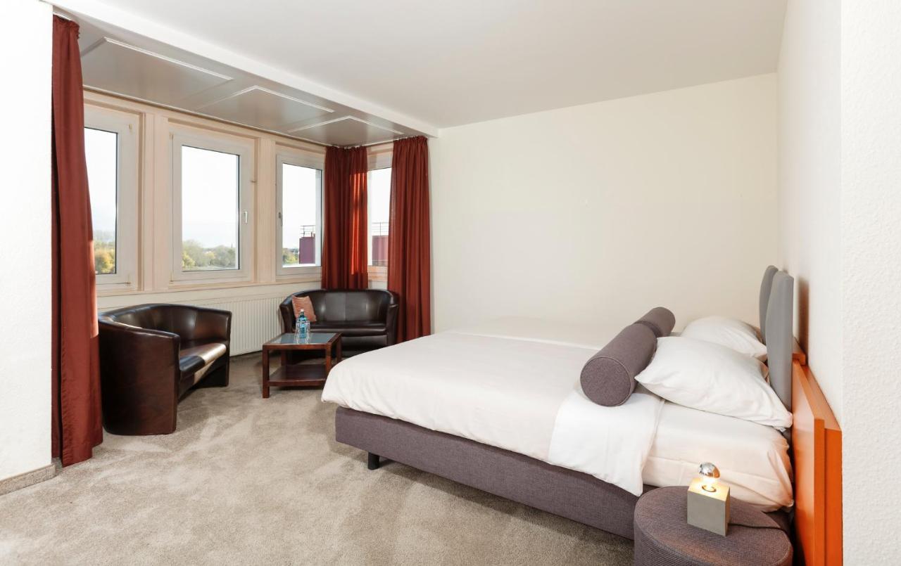Hotel Am Rhein Wesseling Exterior photo