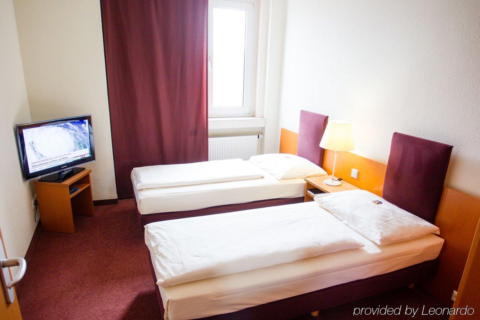 Hotel Am Rhein Wesseling Exterior photo